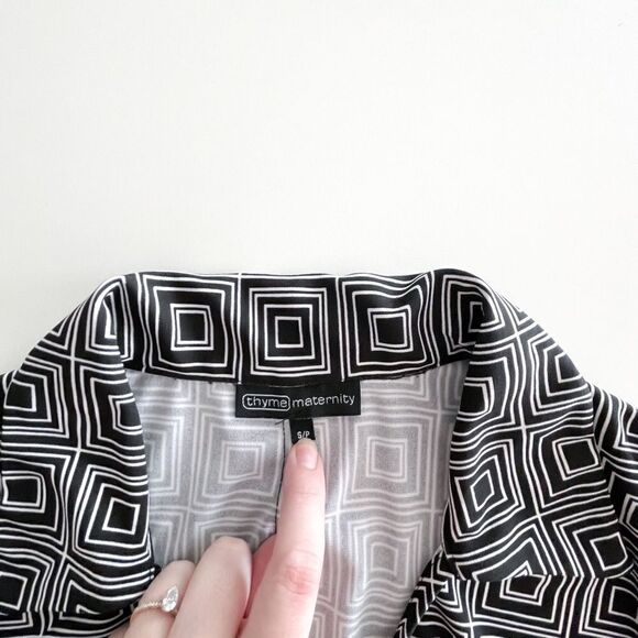 Thyme Maternity V-Neck Bell Sleeve Dress Black White Women's S Stretchy - Picture 3 of 7